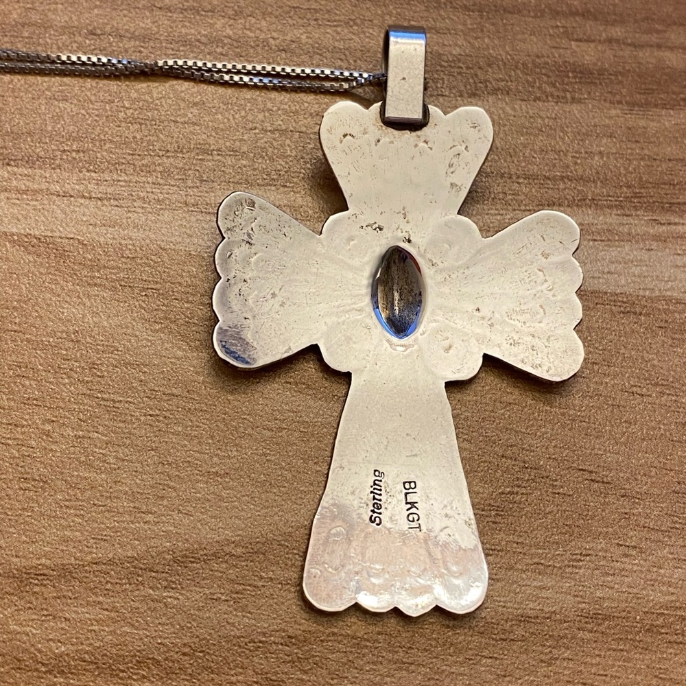 925 sterling silver Navajo signed Arnold Blackgoat cross pendant - Picture 8 of 13